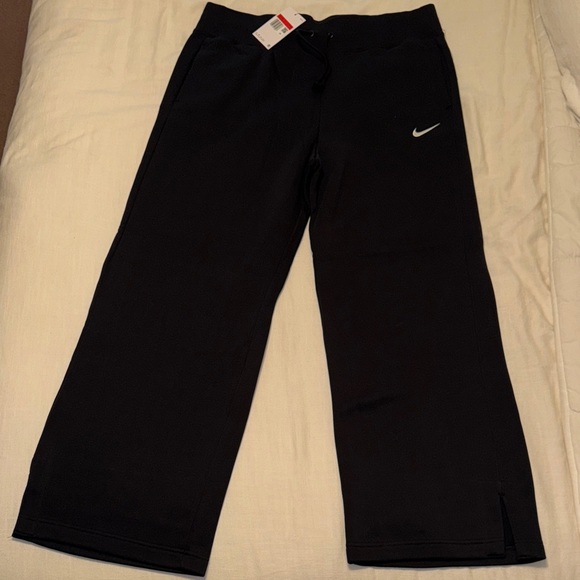 👖 🆕Women’s Nike Standard High-Rise Fleece Sweatpants – Size Large - Picture 1 of 12